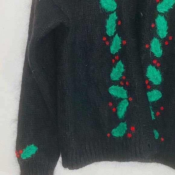 Northern Isles Black Wool Mistletoe Sweater‎ - Picture 4 of 6